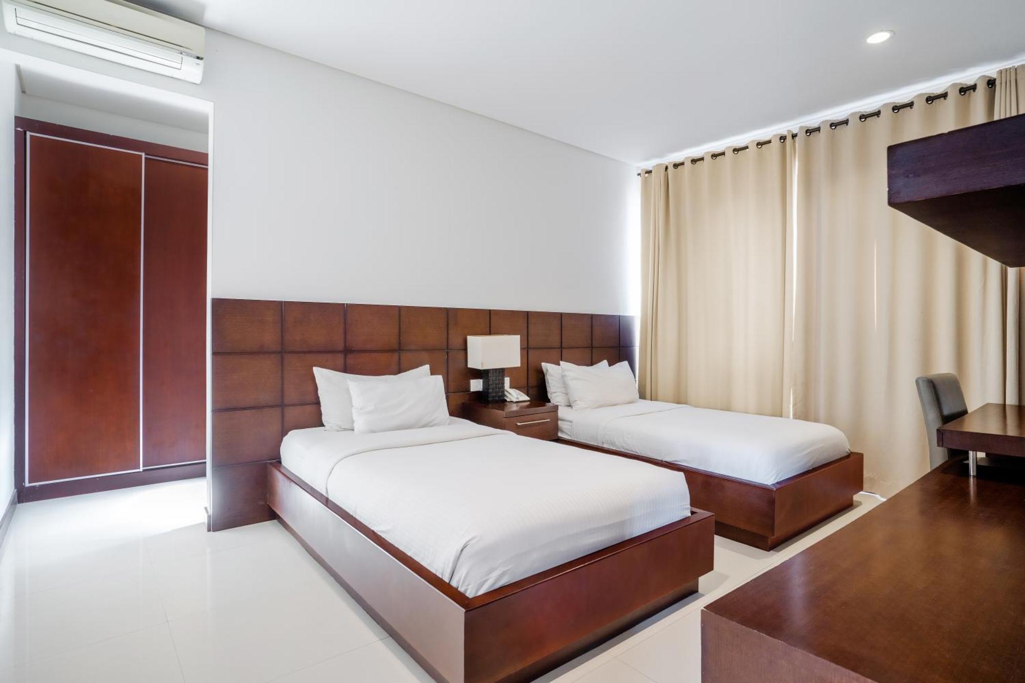 Danoya Private Luxury Residences Семиняк Екстериор снимка