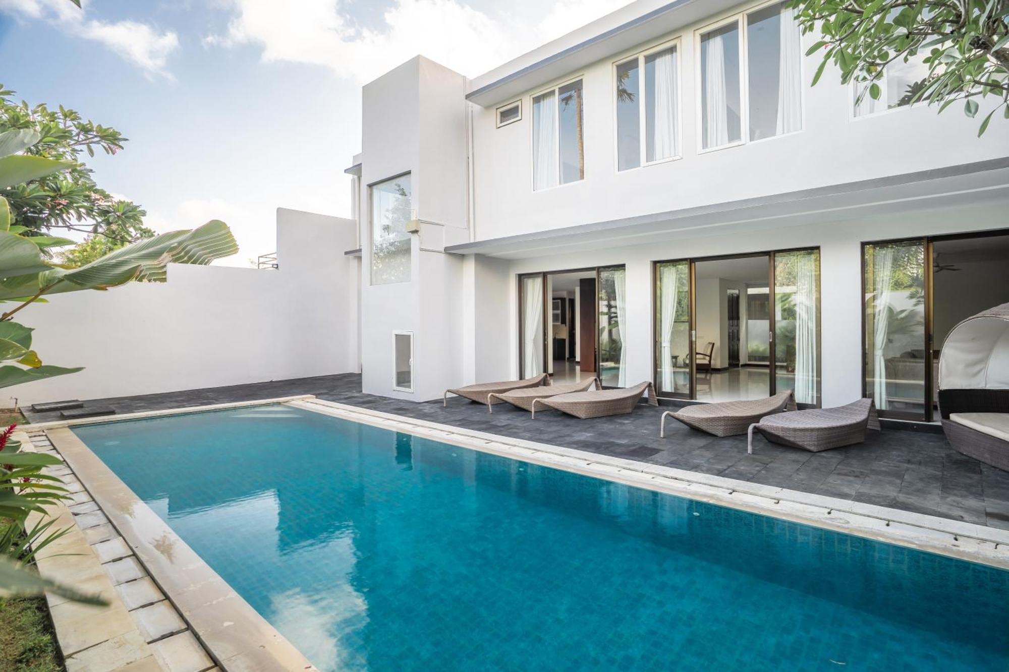 Danoya Private Luxury Residences Семиняк Екстериор снимка